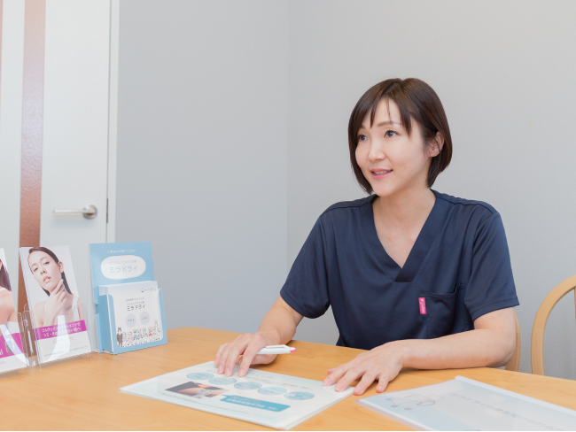 ミセルクリニック 福岡直方院(提携：すずき内科クリニック) スタッフの集合写真
