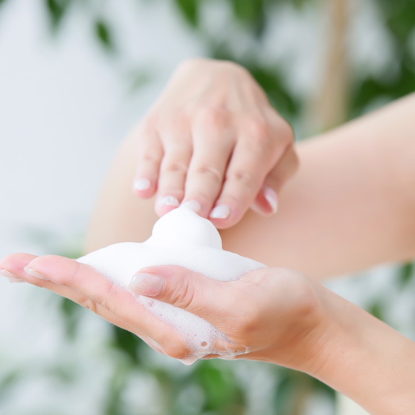 シミ予防のための洗顔・スキンケアとシミ治療法
