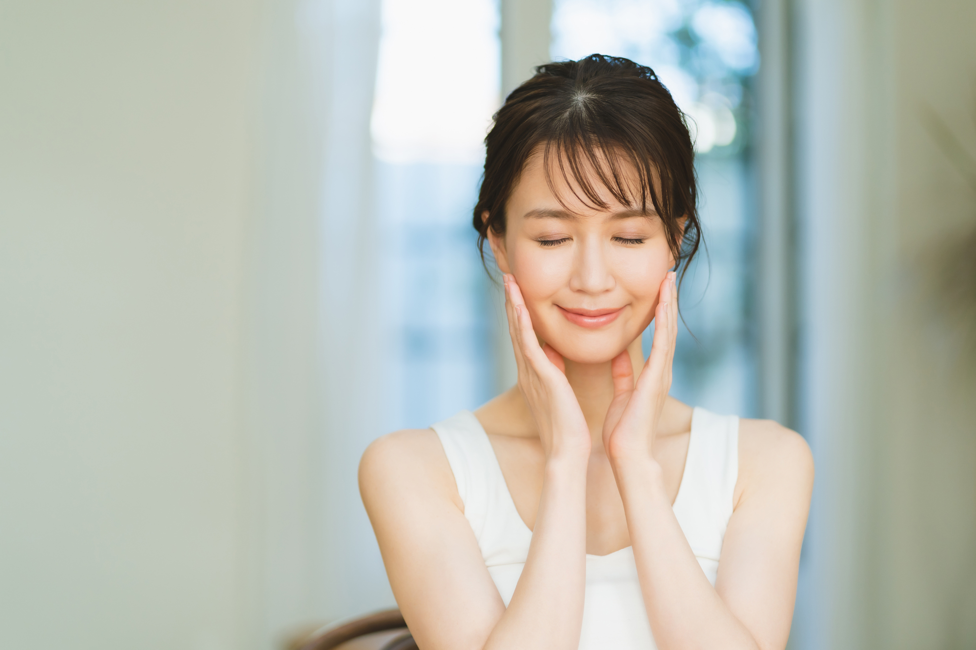 糸リフト(スレッドリフト)の効果・持続期間を徹底解説 糸リフト(スレッドリフト)の効果・持続期間を徹底解説